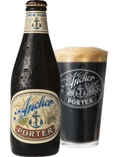 amerikanisches Bier Anchor Porter in der 35,5 cl Bierflasche mit vollem Bierglas