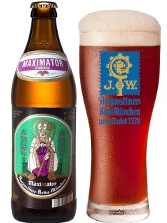 deutsches Bier Augustiner Maximator in der 0,5 l Bierflasche mit vollem Bierglas
