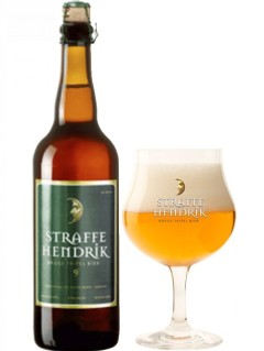 belgisches Bier Straffe Hendrik Tripel in der 75 cl Bierflasche mit gefülltem Bierglas