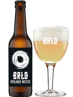 deutsches Bier BRLO Weisse in der 0,33 l Bierflasche mit vollem Bierglas