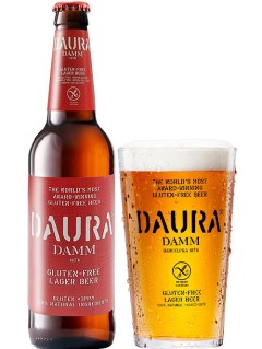 spanisches Bier Daura Damm Lager Glutenfrei in der 0,33 l Bierflasche mit vollem Bierglas