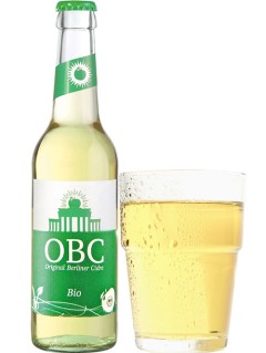 deutscher Cidre OBC Original Berliner Cidre Bio in der 33 cl Flasche mit gefülltem Glas