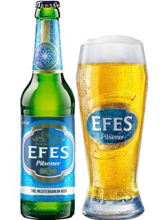 türkisches Bier Efes Pilsner in der 0,33 l Bierflasche mit vollem Bierglas