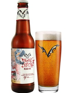 amerikanisches Bier und Craft Beer Flying Dog Raging Bitch in der 35 cl Bierflasche mit vollem Bierglas