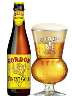 belgisches Bier Gordon Finest Gold mit gefülltem Bierglas