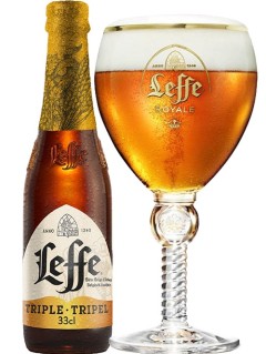 belgisches Bier Leffe Tripel in der 33 cl Bierflasche mit vollem Bierglas
