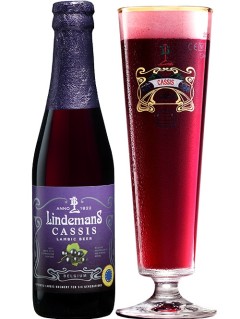 belgisches Bier Lindemans Cassis in der 0,25 l Bierflasche mit vollem Bierglas