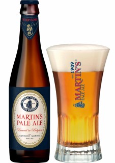 belgisches Bier Martin's Pale Ale 33 cl Bierflasche mit vollem Bierglas