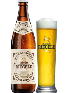 deutsches Bier Commerzienrat Riegele Privat in der 0,5 l Bierflasche mit vollem Bierglas