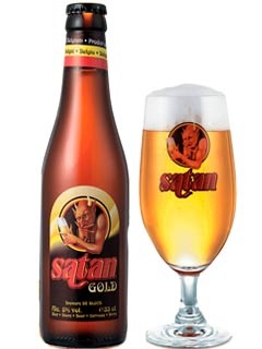 belgisches Bier Satan Gold in der 33cl Bierflasche mit gefülltem Bierglas