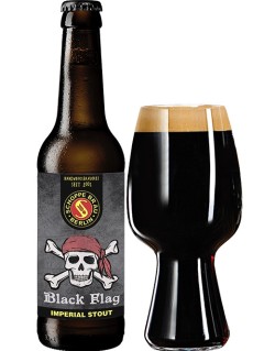 deutsches Bier Schoppe Bräu Black Flag Imperial Stout in der 0,33 l Bierflasche mit vollem Bierglas