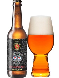deutsches Bier Schoppe Bräu Holy Shit Ale in der 33 cl Bierflasche mit vollem Bierglas