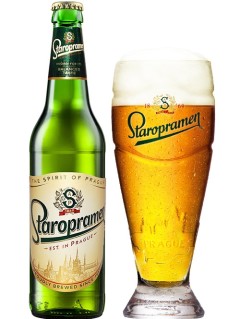 tschechisches Bier Staropramen in der 0,33 l Bierflasche mit vollem Bierglas