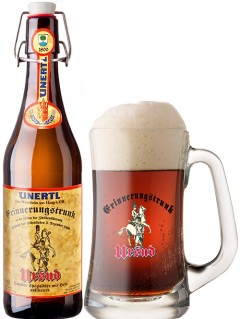 deutsches Bier Unertl Ursud in der 0,5 l Bierflasche mit vollem Bierglas