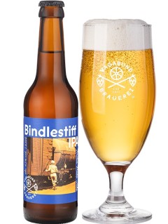 Bier aus Berlin Vagabund Bindlestiff IPA in der 0,33 l Bierflasche mit vollem Bierglas